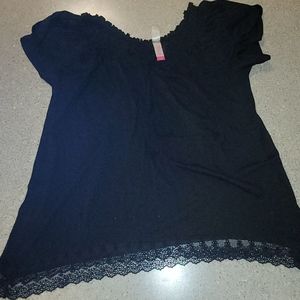 Black blouse with lace hem XXL